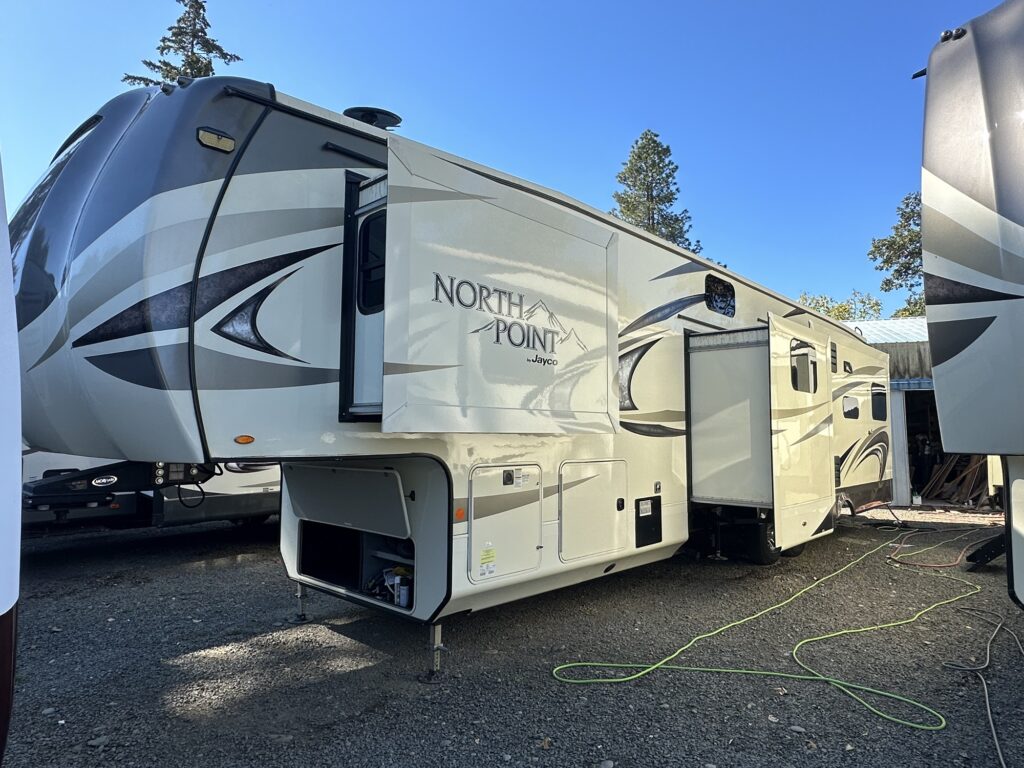 Mobile RV Wash